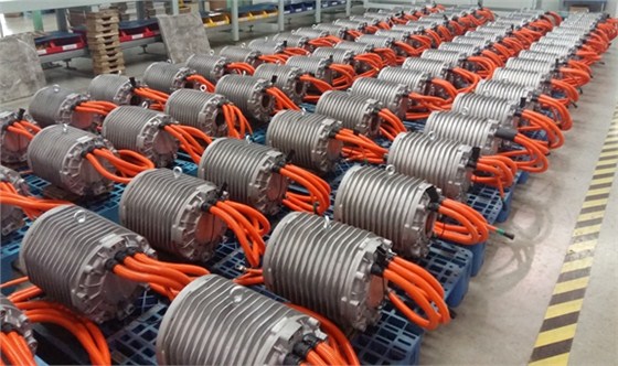 皖南電機(jī):YQC系列車用驅(qū)動(dòng)電機(jī)2 皖南電機(jī):YQC系列車用驅(qū)動(dòng)電機(jī)2