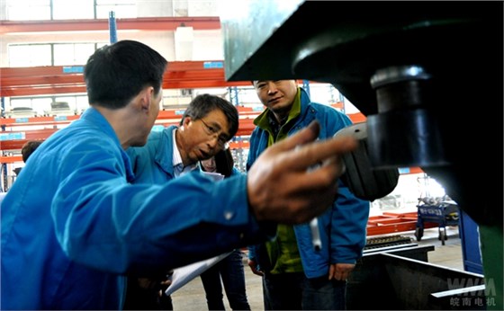 皖南電機開展小改小革推進技術創(chuàng)新1 皖南電機開展小改小革推進技術創(chuàng)新1