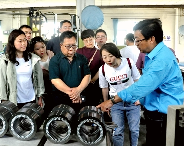 中機(jī)質(zhì)協(xié)副會長兼秘書長王建和到皖南電機(jī)參觀調(diào)研 中機(jī)質(zhì)協(xié)副會長兼秘書長王建和到皖南電機(jī)參觀調(diào)研